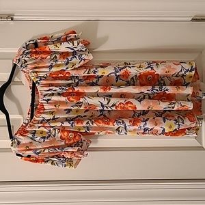 CURE BRAND WOMEN'S SHORT SLEEVES SCOOPNECK FLORAL TOP SIZE SMALL